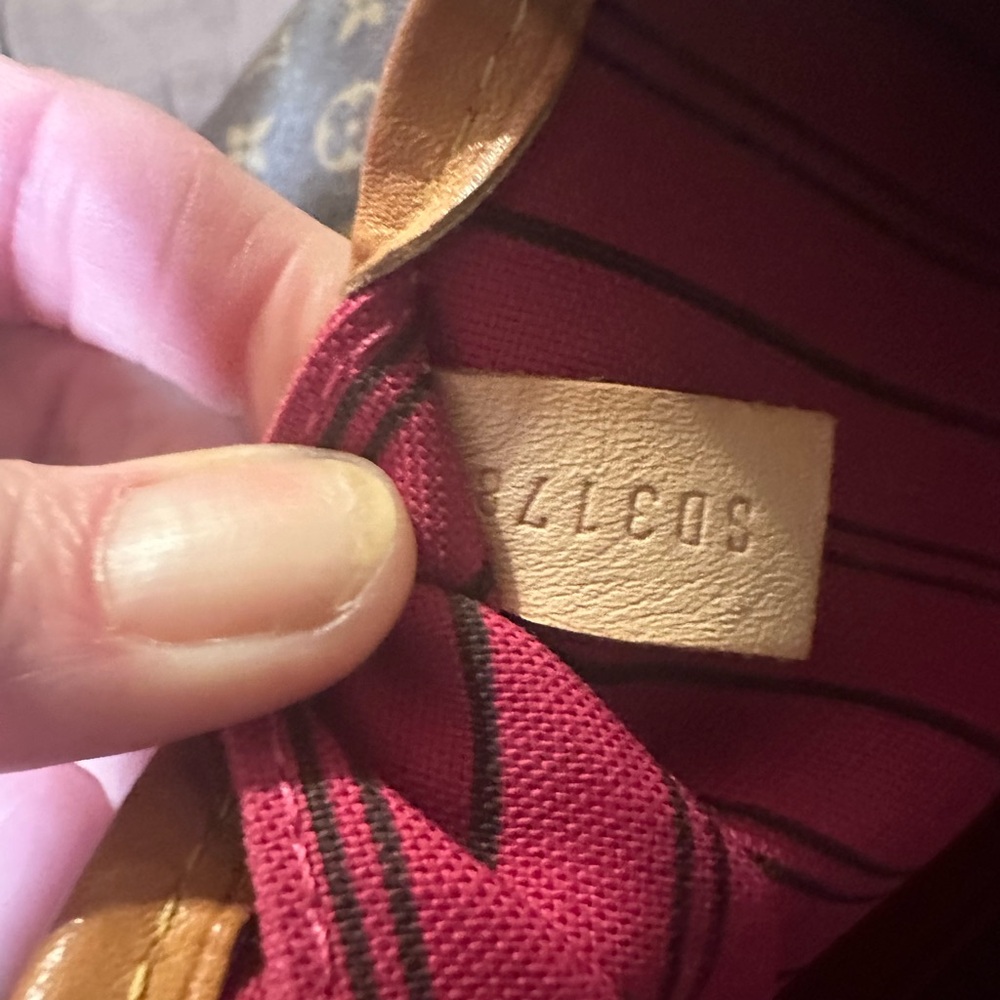 Louis Vuitton Monogram GM Tote with Pink Interior , with purchase box - Picture 10 of 16